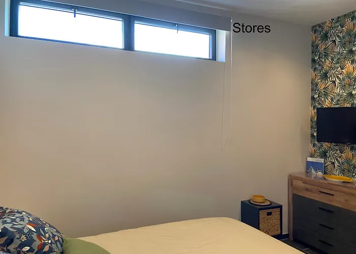 Chambre Tout Confort Avec Commodites Espace Repas Wifi Parking